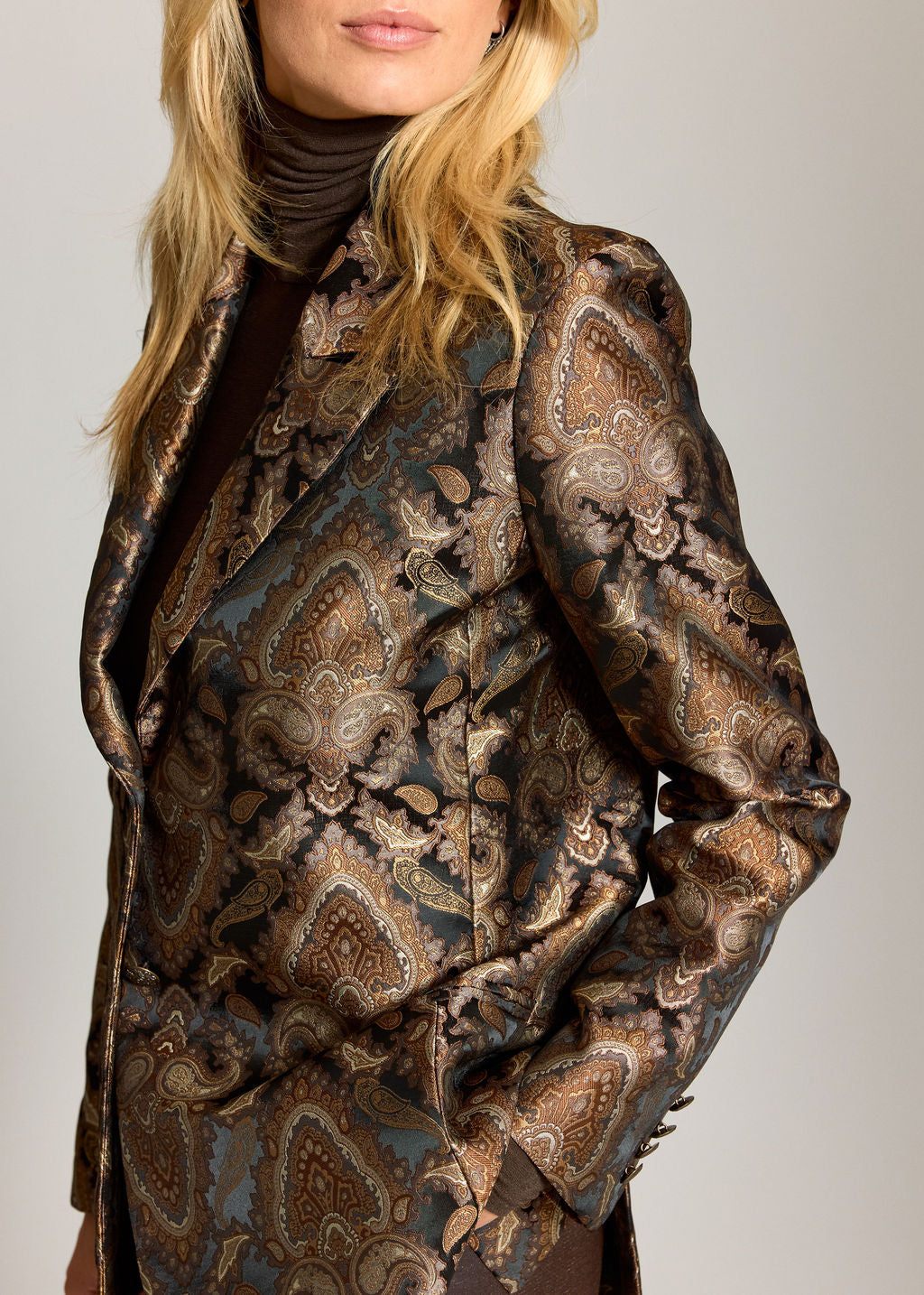 VESTE EN JACQUARD COFFEE