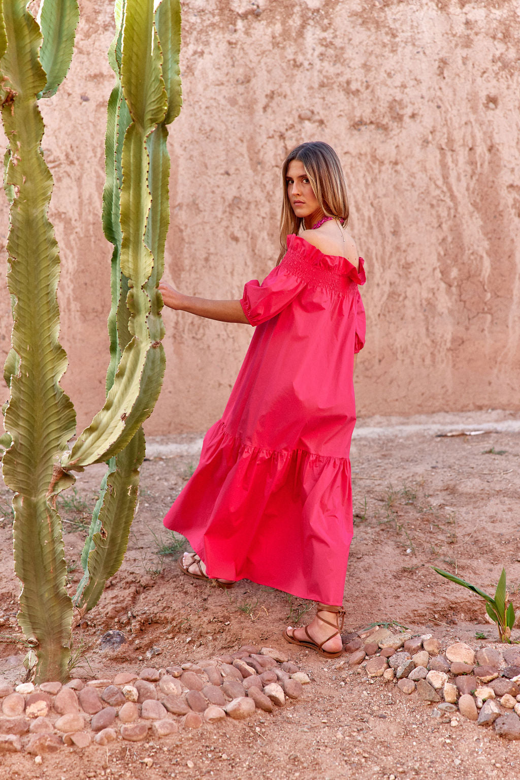 ROBE LONGUE EPAULES DENUDEES ROC