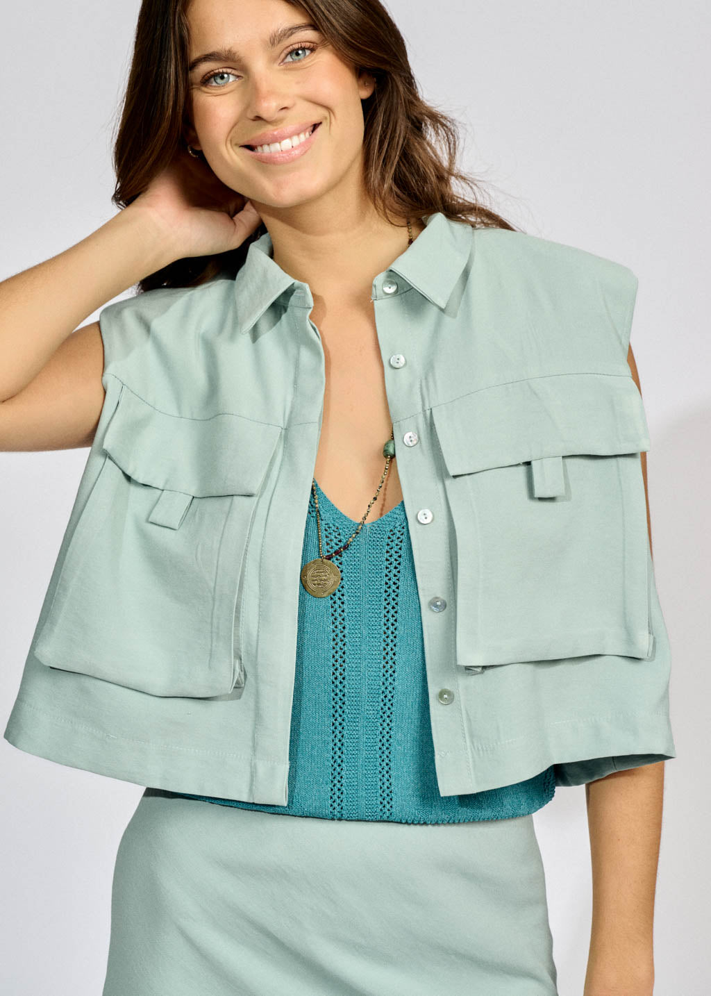 SHORT JACKET WITH TAZ POCKETS