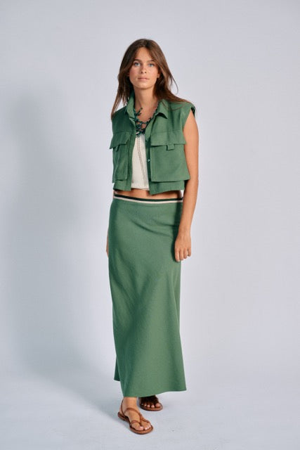 SHORT JACKET WITH TAZ POCKETS