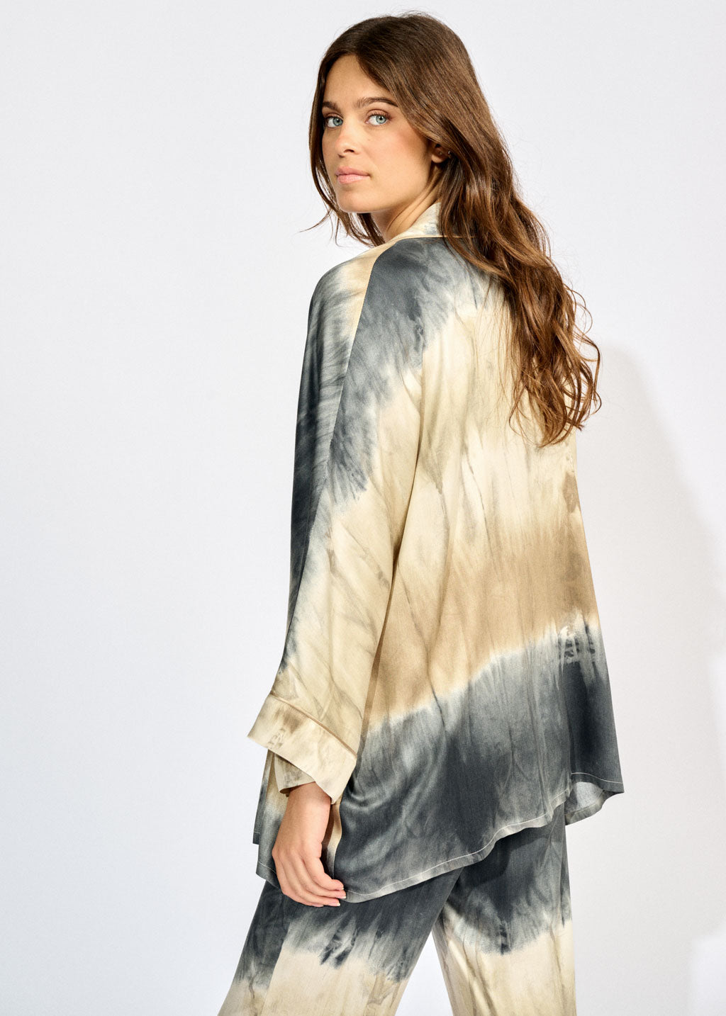 VADIM TIE AND DYE KIMONO JACKET