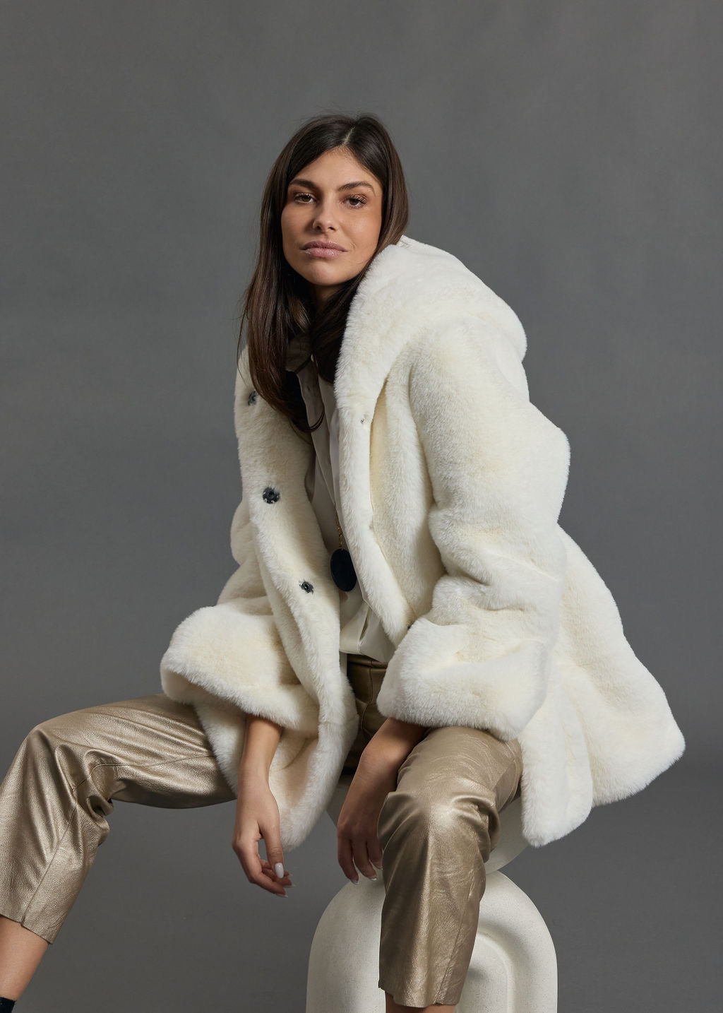 VESTE À CAPUCHE EN FAUSSE FOURRURE LINA