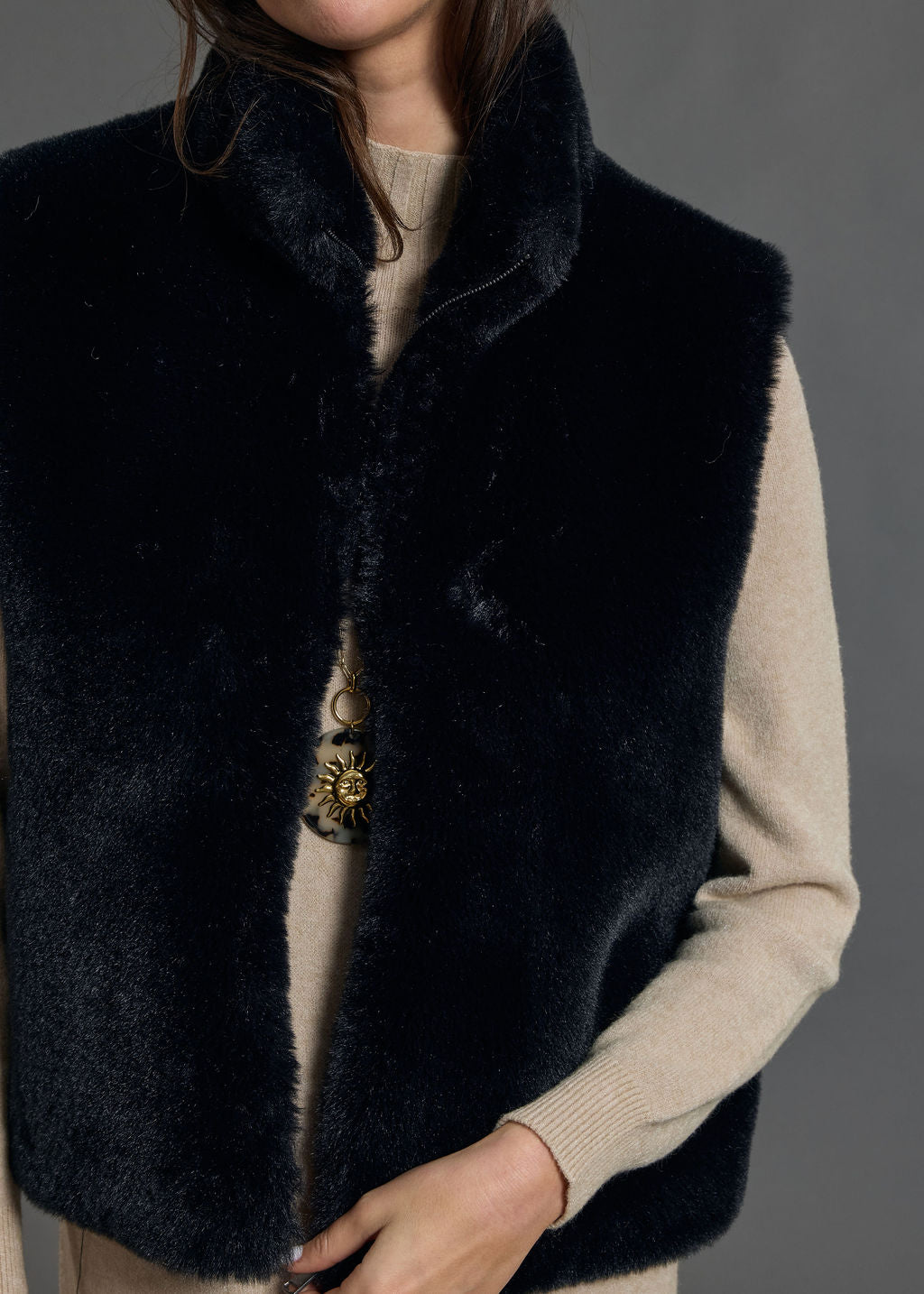 GILET SANS MANCHES EN FAUSSE FOURRURE MOON