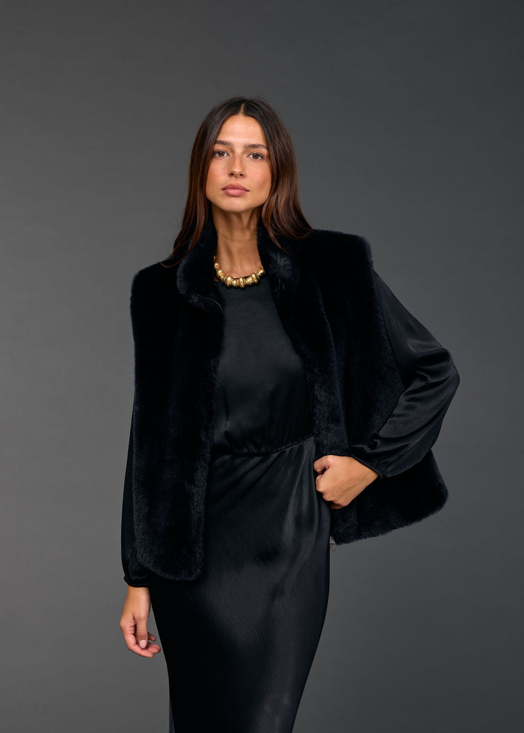 GILET SANS MANCHES EN FAUSSE FOURRURE MOON