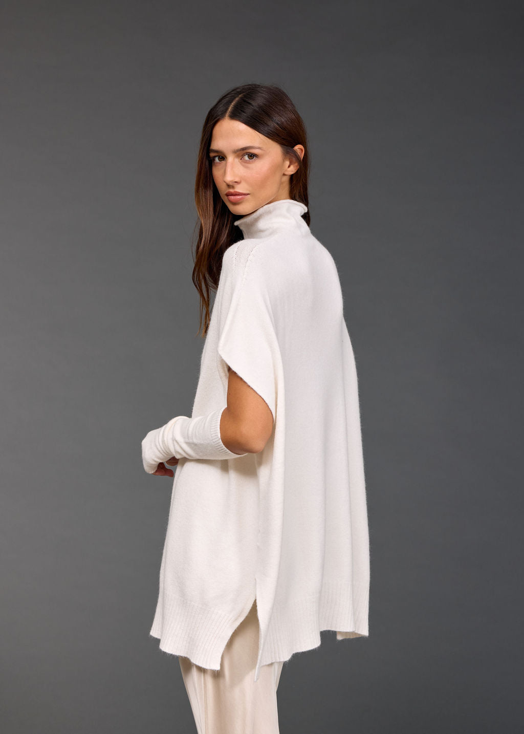 JUDI ECRU KNITTED TUNIC SWEATER