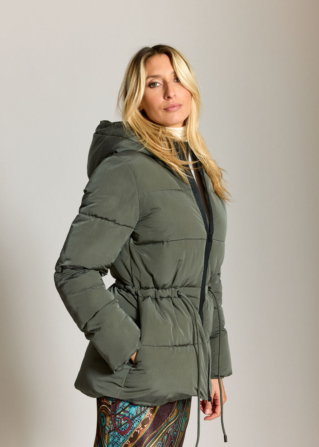 VESNA GREEN HOODED DOWN JACKET