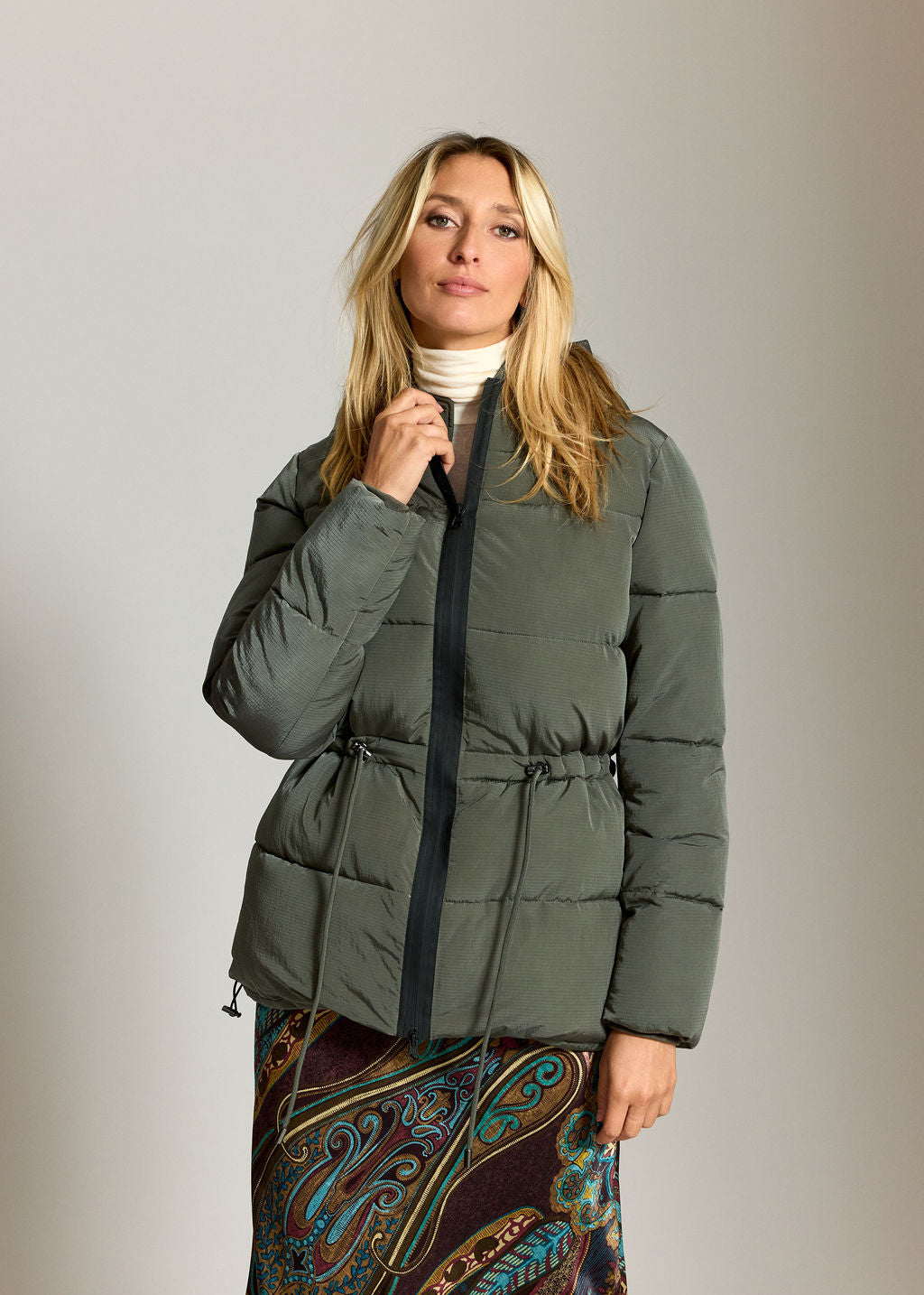 VESNA GREEN HOODED DOWN JACKET