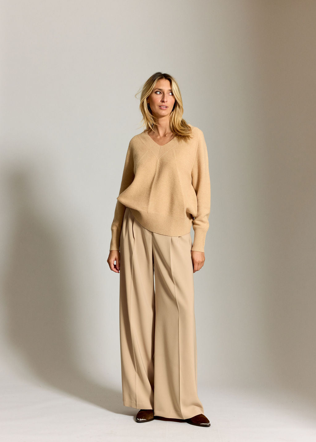 PULL COL V PAOLA BEIGE