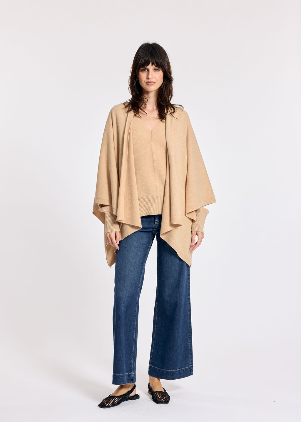 PEARL BEIGE WOOL CAPE