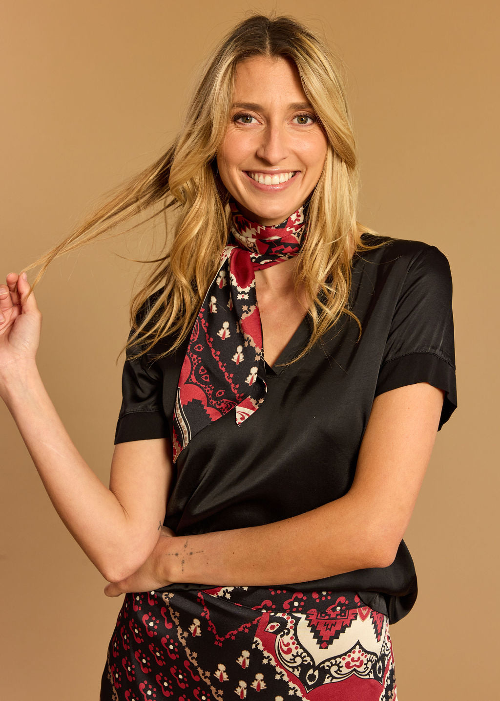 TEE-SHIRT EN VISCOSE SARO NOIR