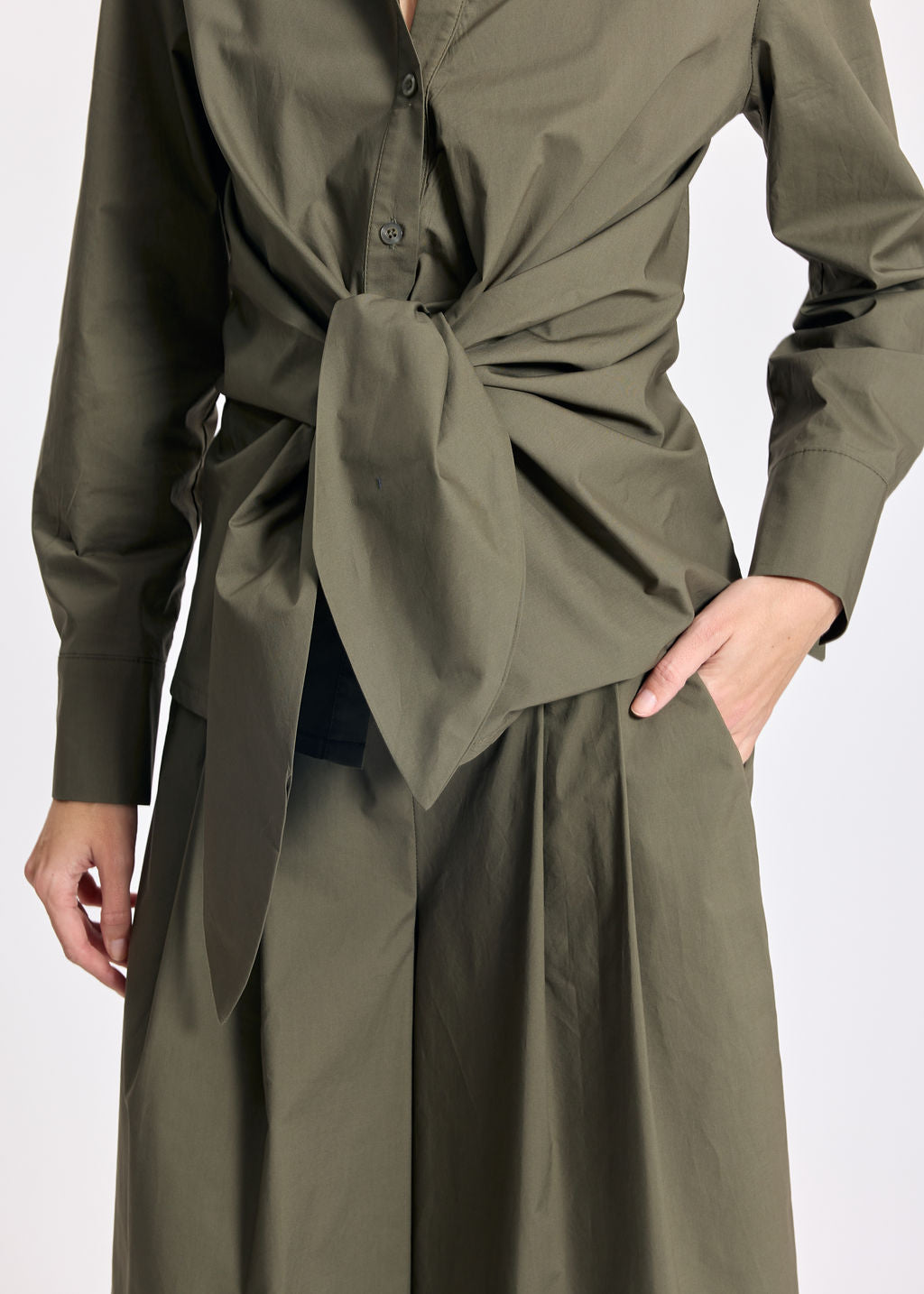SOKA KHAKI POPLIN TIED SHIRT