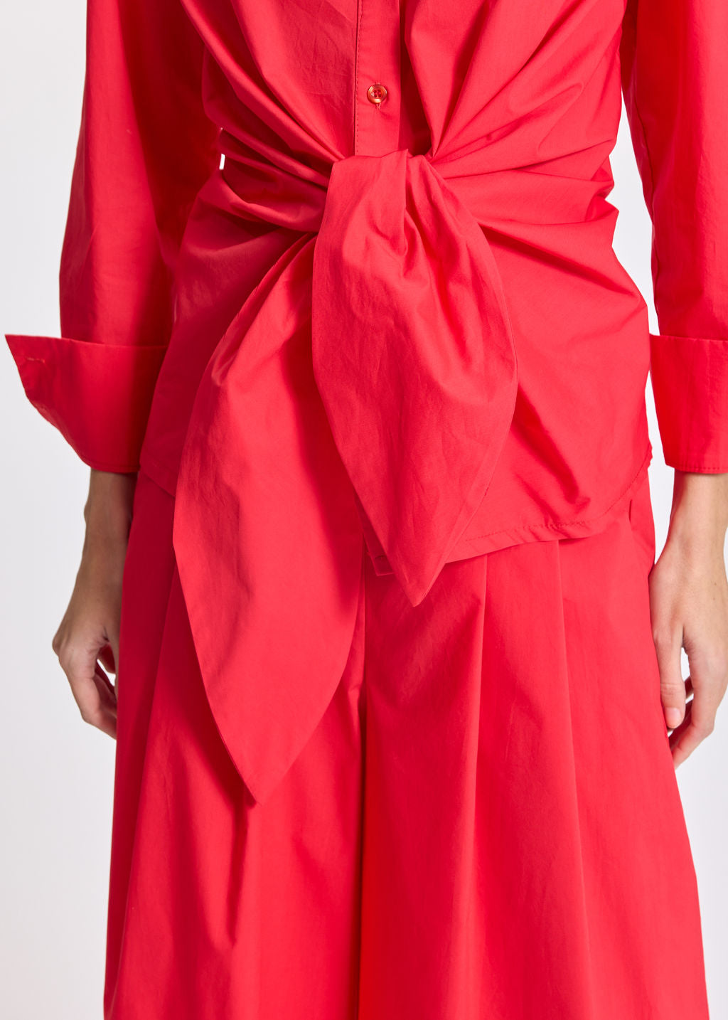 SOKA RED POPLIN TIED SHIRT