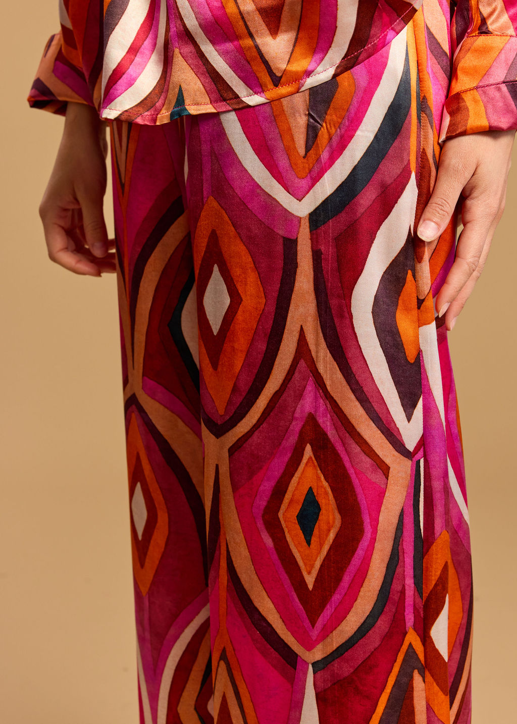 PANTALON IMPRIMÉ LORIE PLUM