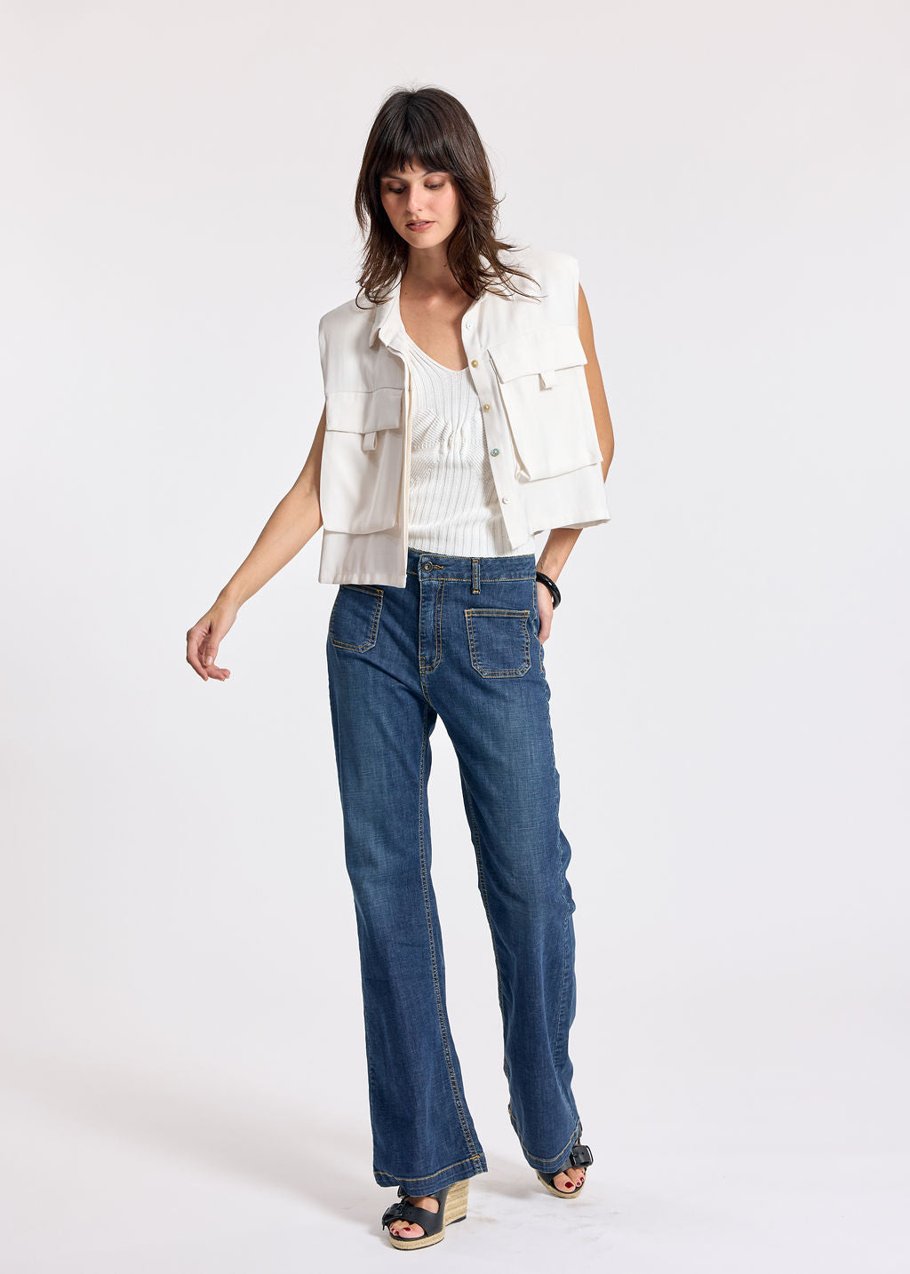 TAZ ECRU SHORT JACKET WITH POCKETS