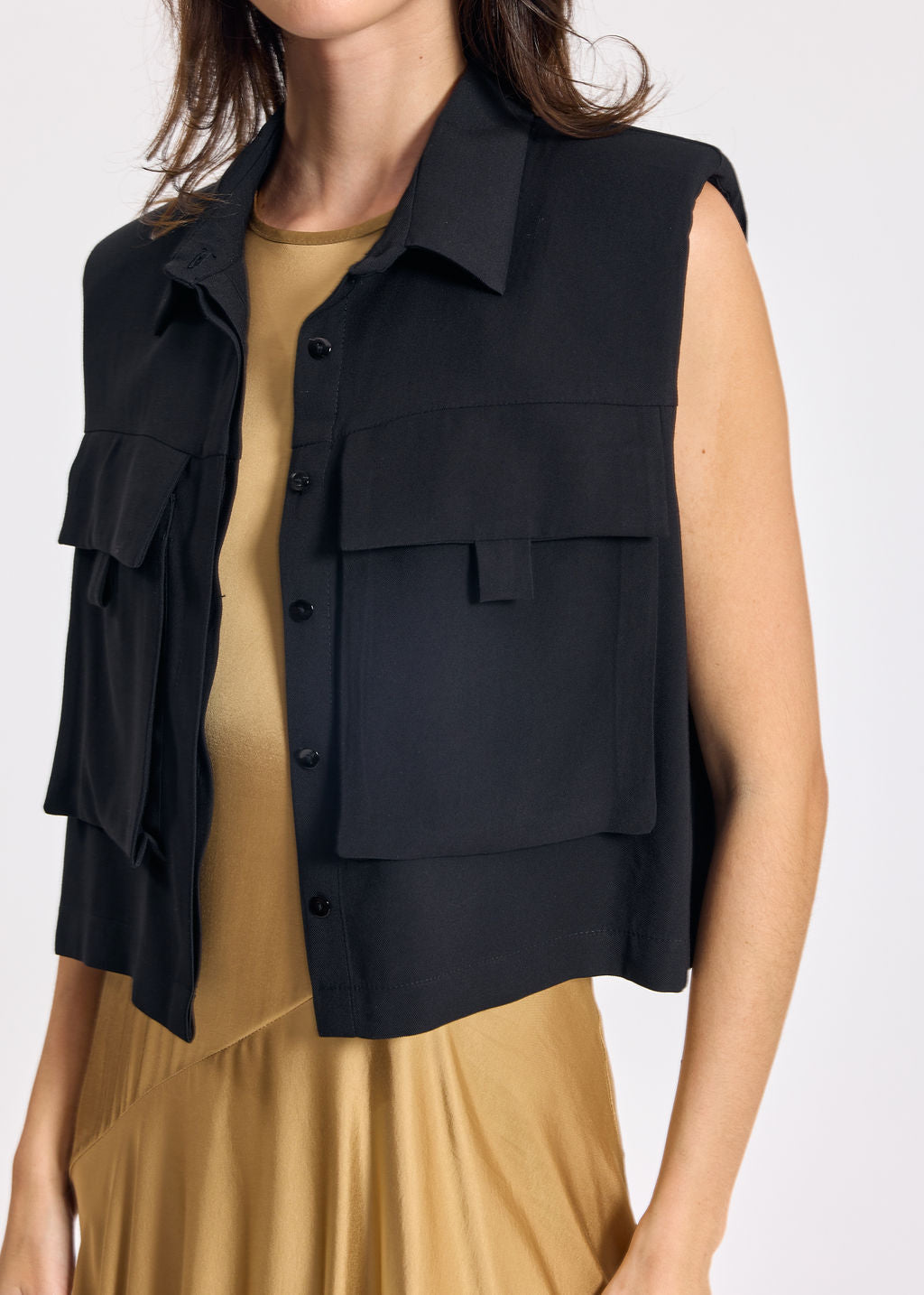 TAZ BLACK SHORT JACKET WITH POCKETS