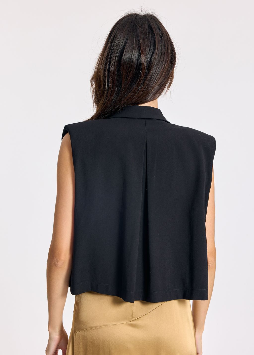TAZ BLACK SHORT JACKET WITH POCKETS