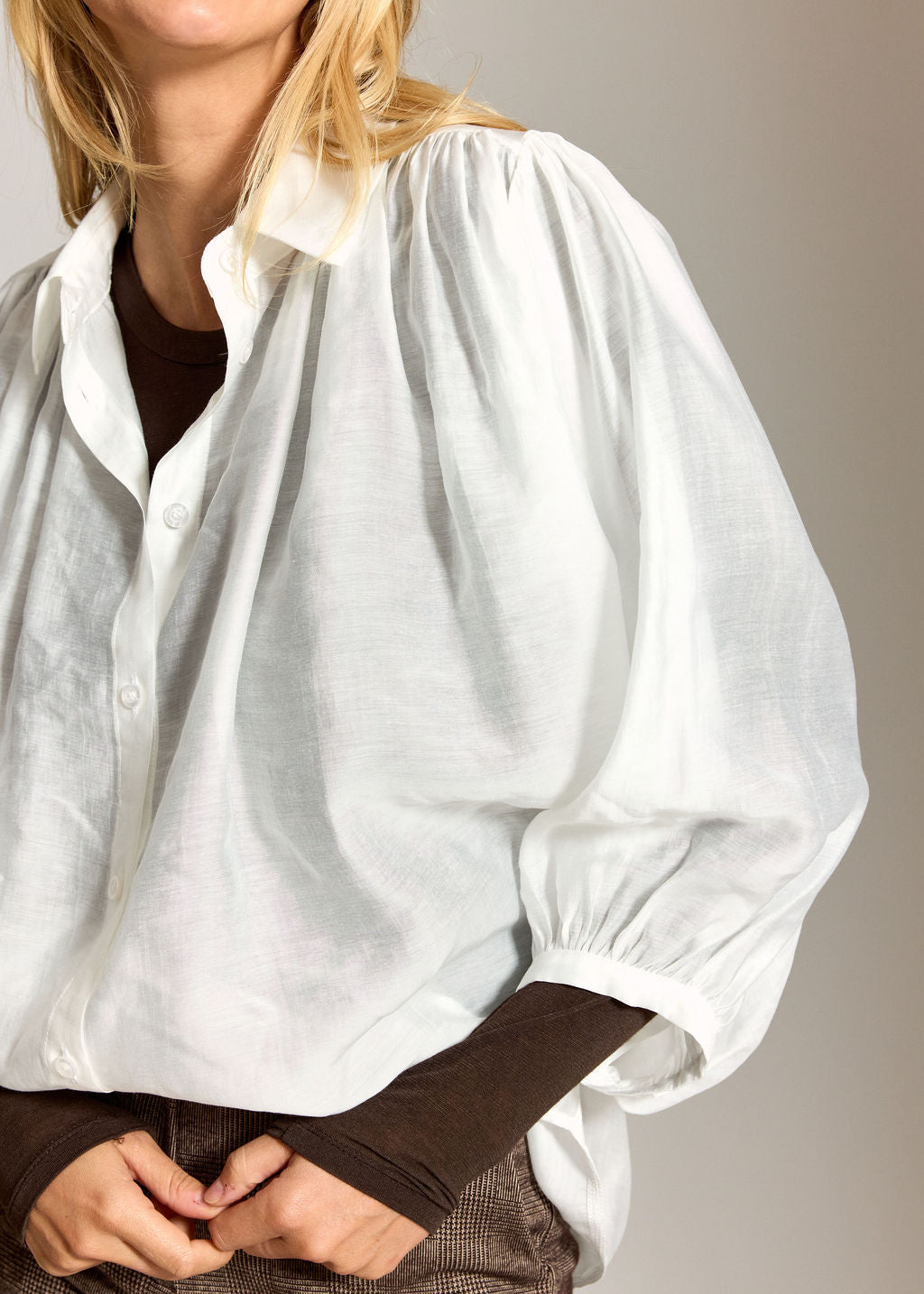 SUMI ECRU SHORT LOOSE SHIRT