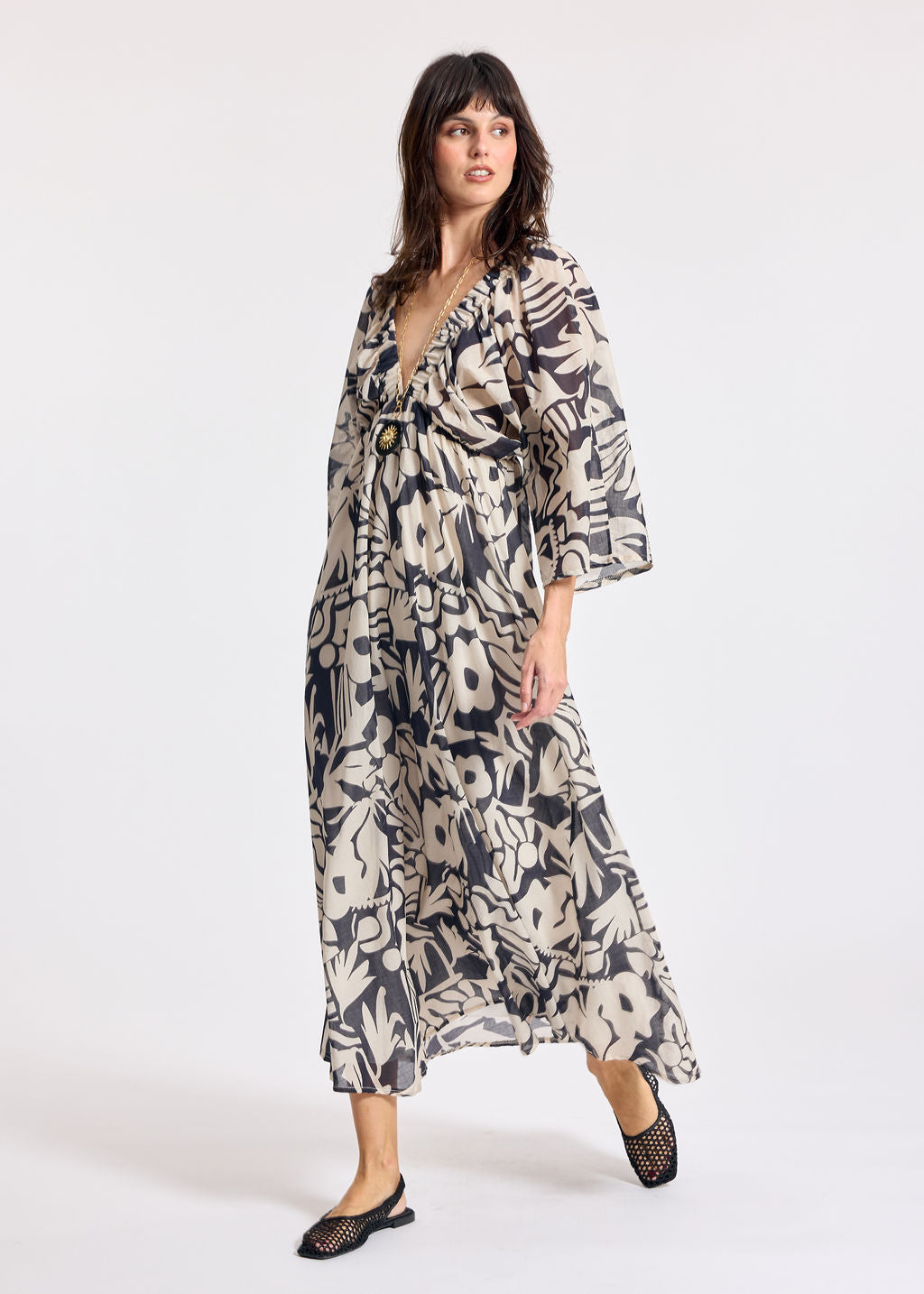 LICIA LONG V-NECK DRESS BLACK/ECRU