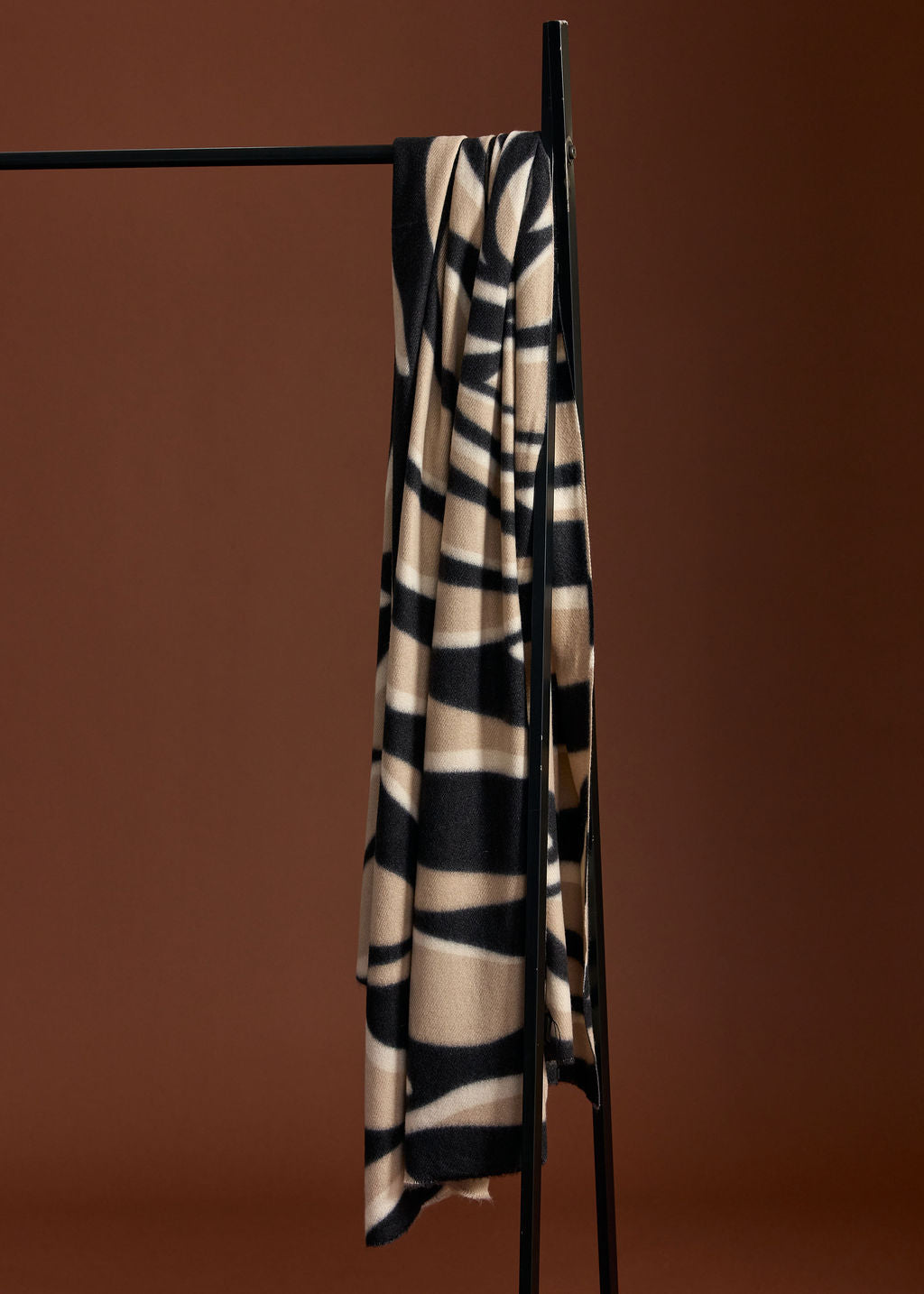 ECHARPE IMPRIMÉE MEIDI NOIR