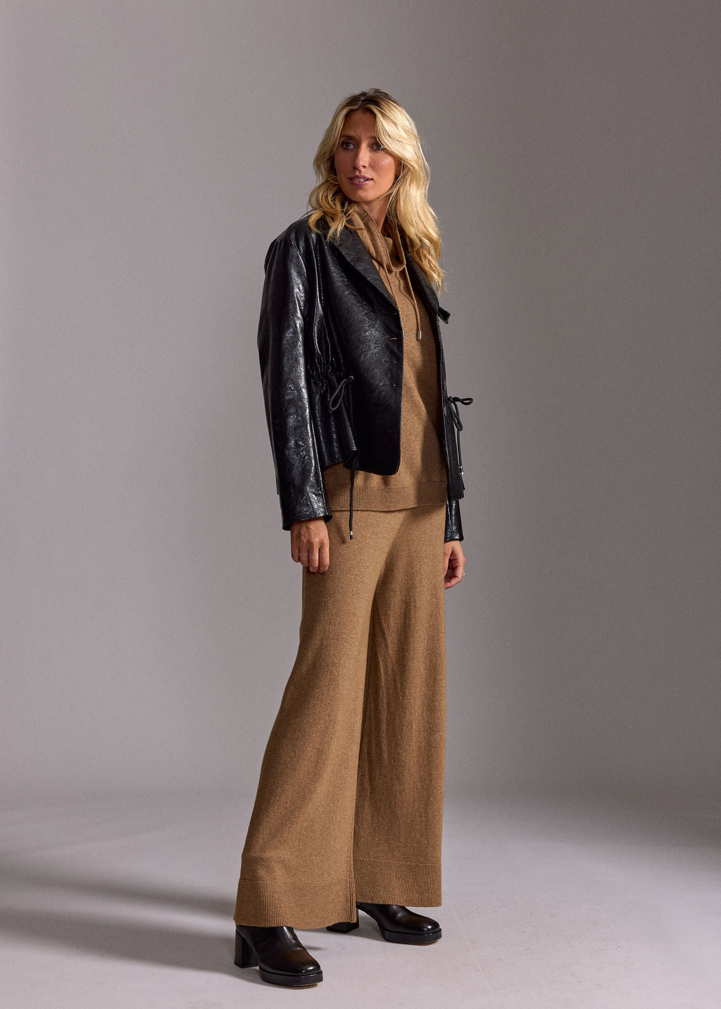 VESTE COURTE EN FAUX CUIR ALESSIA NOIR