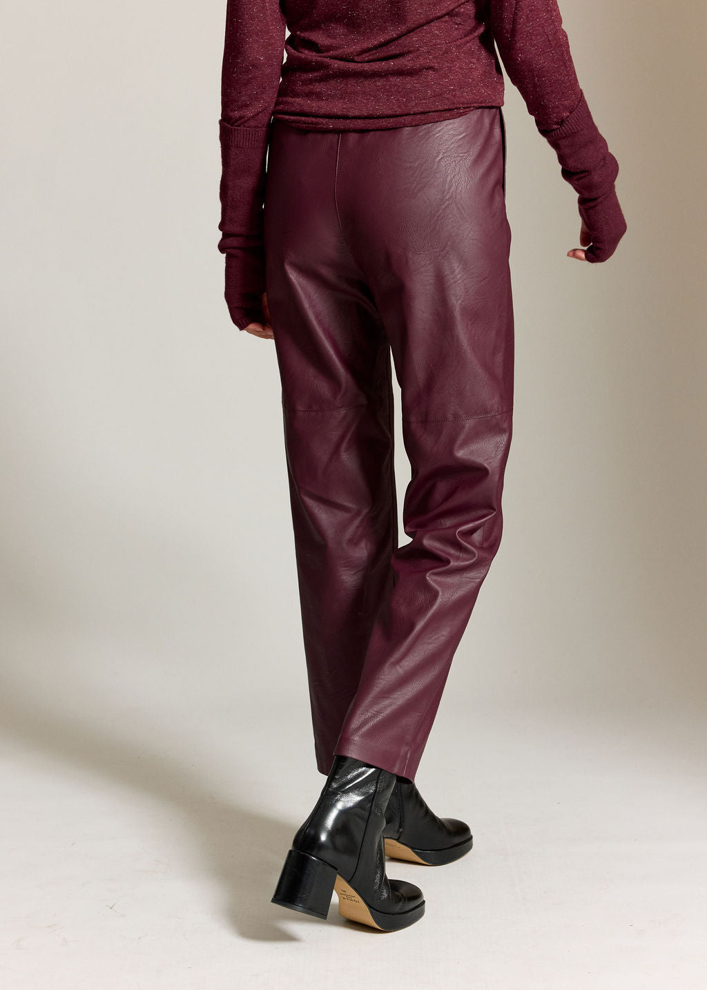 PANTALON FAUX CUIR WOODY BURGUNDI