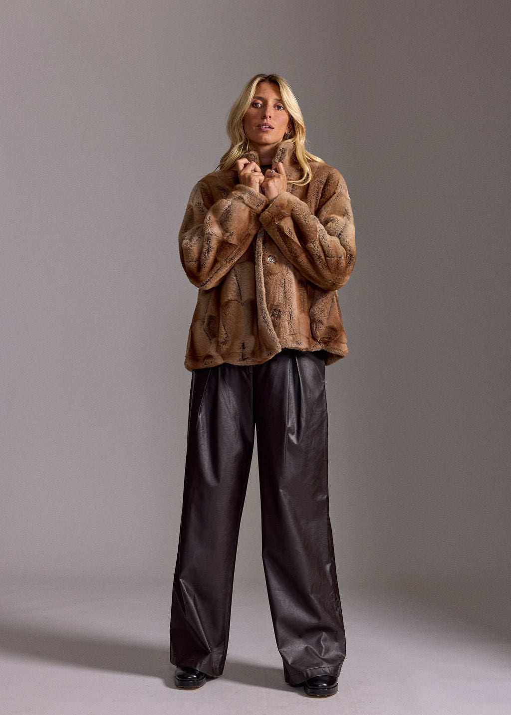 KAL CAMEL SHORT FAUX FUR JACKET