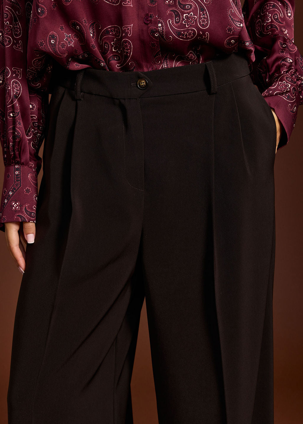 MATTI CAFE FLUID PLEATED PANTS