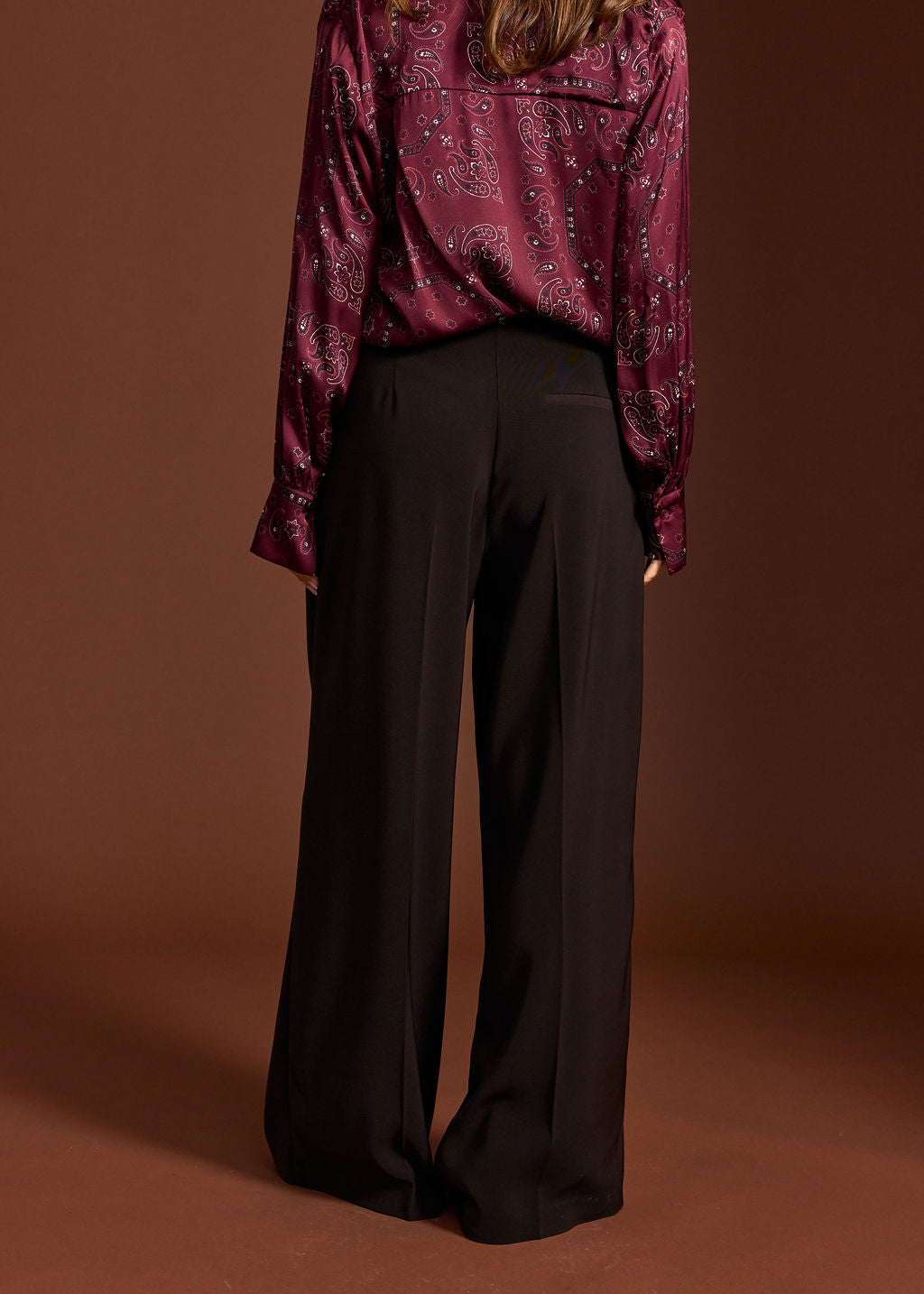 MATTI CAFE FLUID PLEATED PANTS