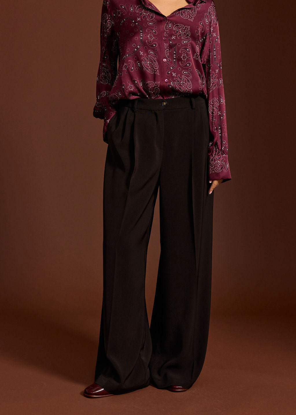 MATTI CAFE FLUID PLEATED PANTS