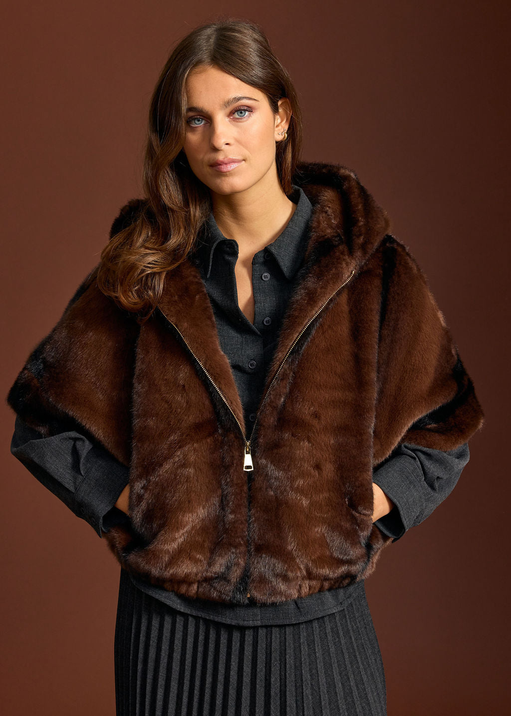 MOLLI CAFE SHORT FAUX FUR JACKET