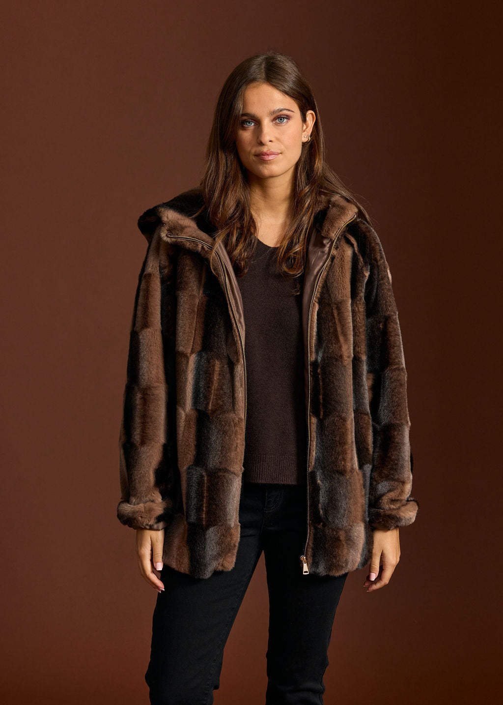 VESTE A CAPUCHE EN FAUSSE FOURRURE POLKI CAFE