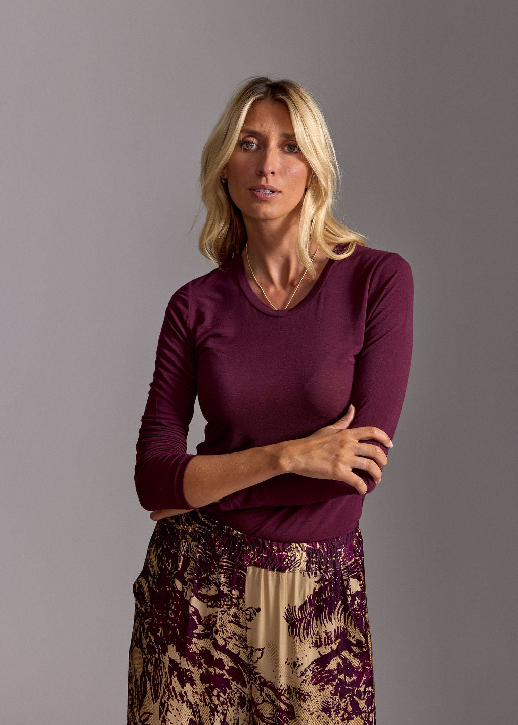 SELIA BURGUNDI VISCOSE / CASHMERE LONG SLEEVE T-SHIRT