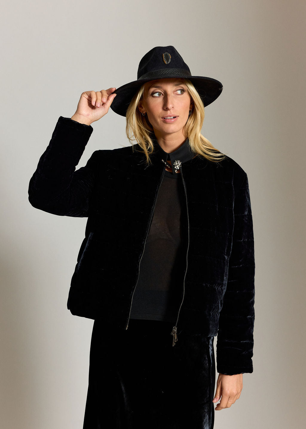 VESTE PALETOT EN VELOURS MATELASSÉE SHELL NOIR