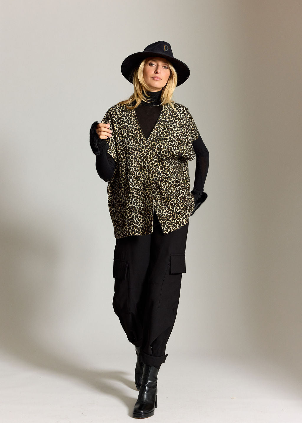 YUNA WILD LEOPARD UNDERSLEEVE VEST