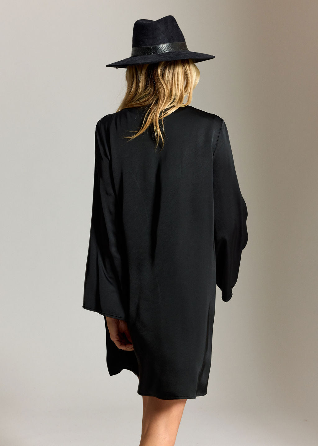 ROBE COURTE CURLI NOIR