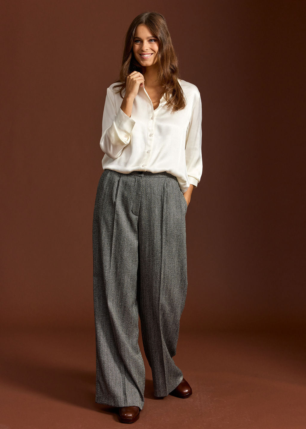 FAB ECRU BASIC SHIRT