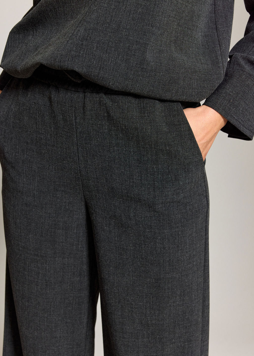 PANTALON DROIT FLUIDE THEA ACIER