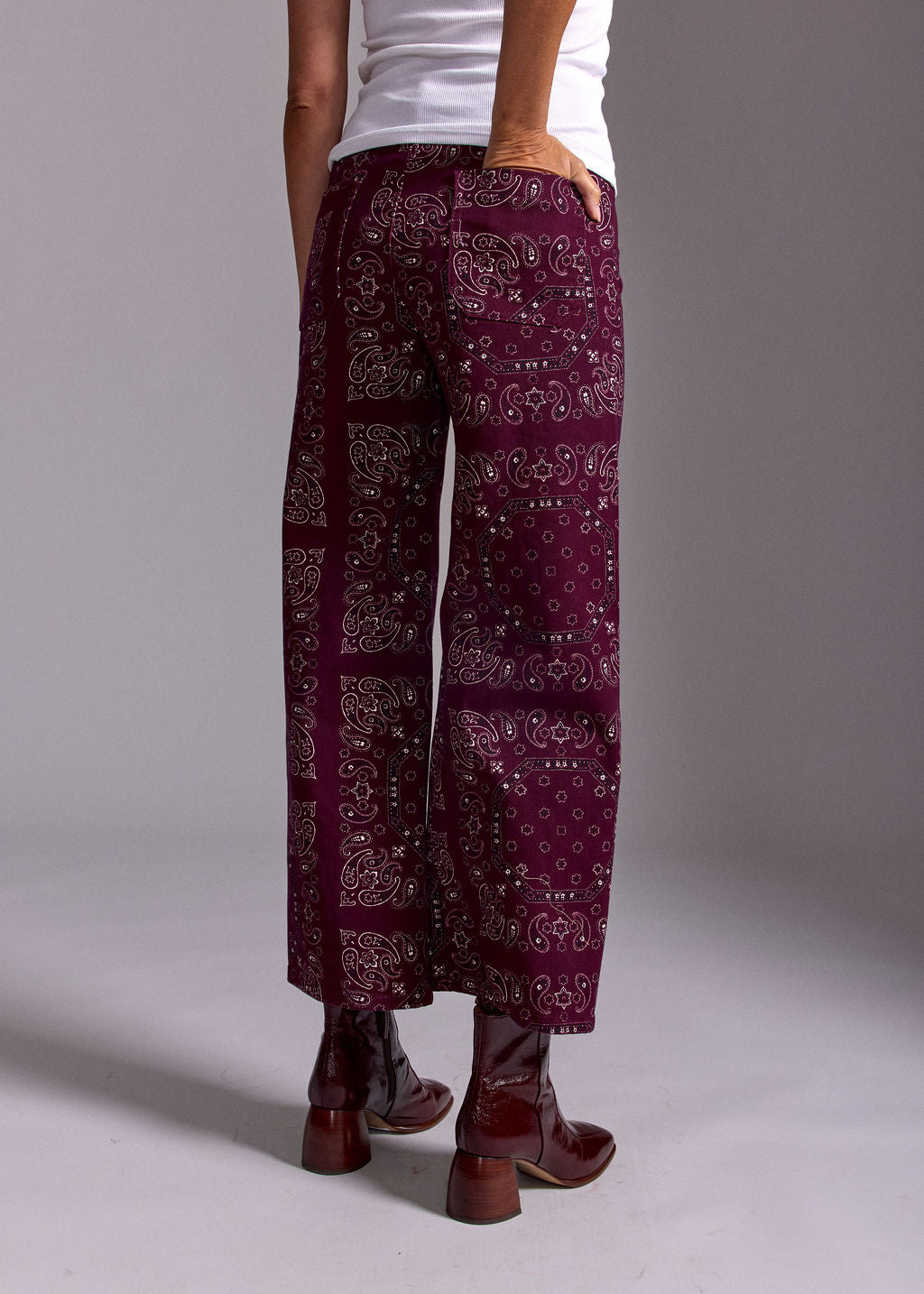 PANTALON IMPRIMÉ BANDANAS CALY BURGUNDI