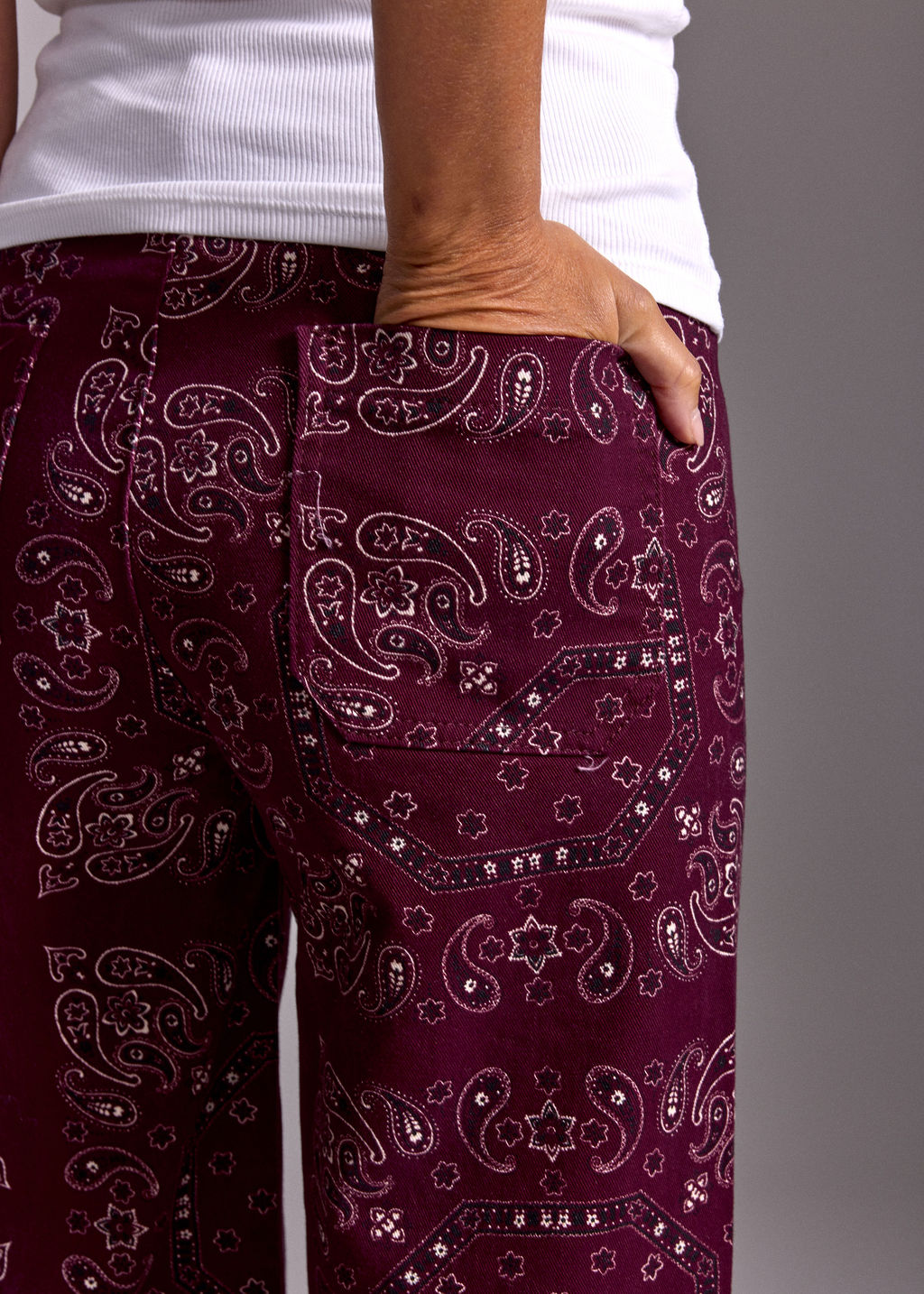 PANTALON IMPRIMÉ BANDANAS CALY BURGUNDI