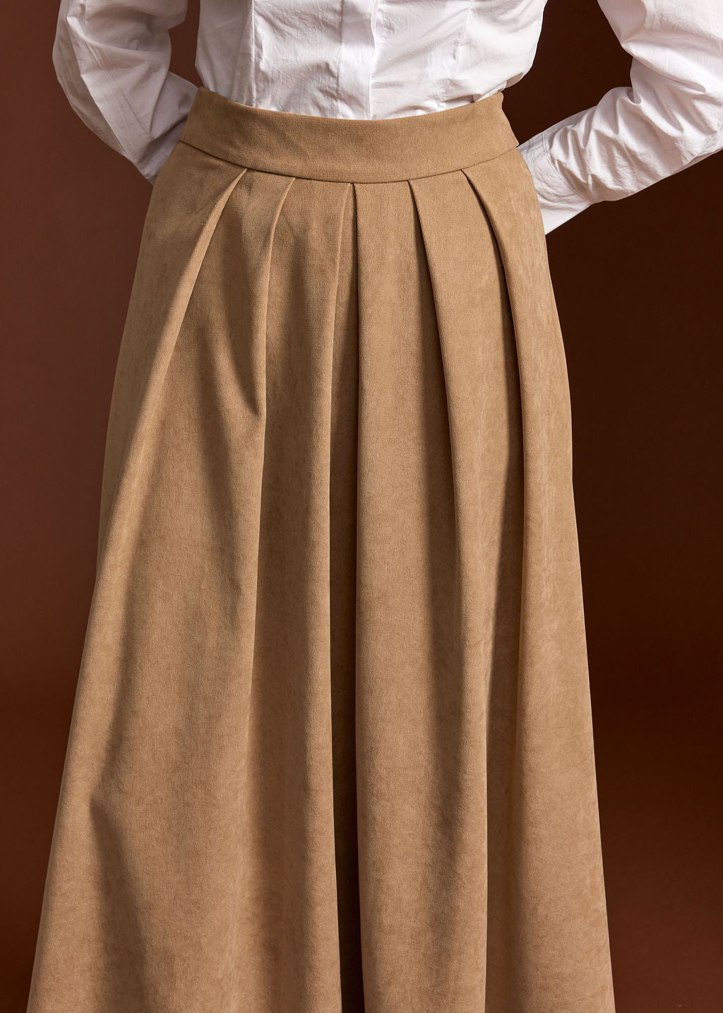 OLIVIA BEIGE LOOSE SUEDINE SKIRT