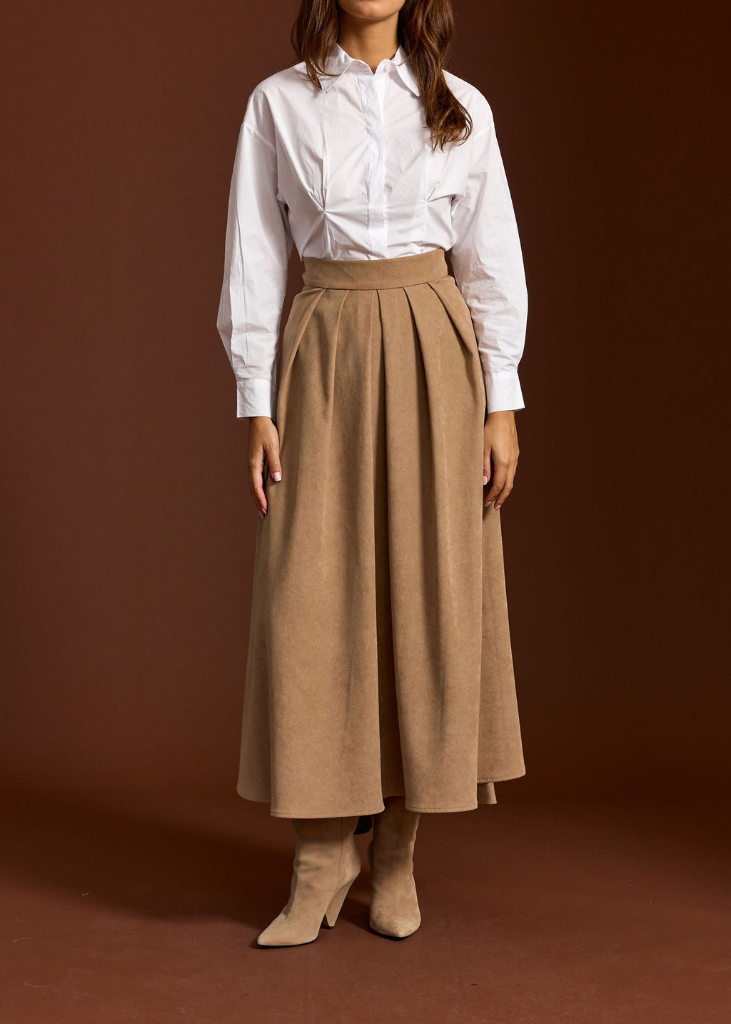 OLIVIA BEIGE LOOSE SUEDINE SKIRT
