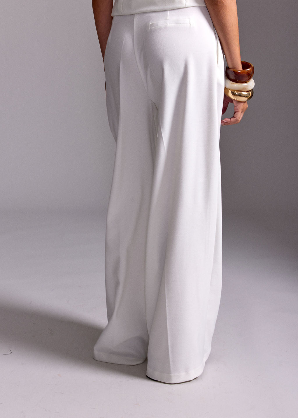RENZO ECRU FLUID PLEATED PANTS