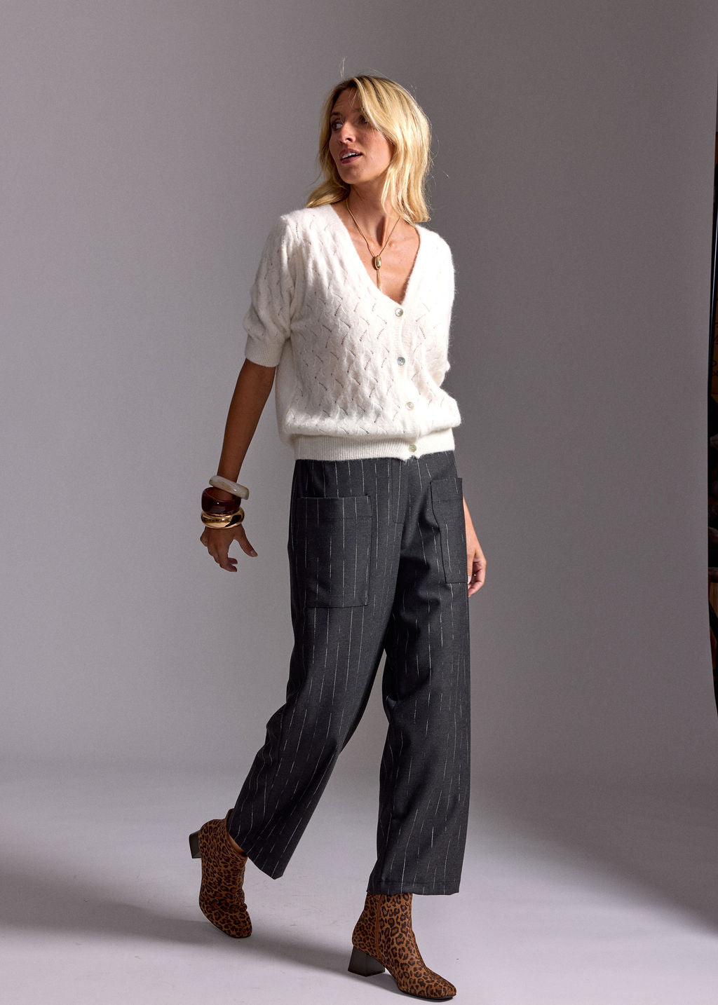 GILET COURT AJOURÉ MILKI ECRU