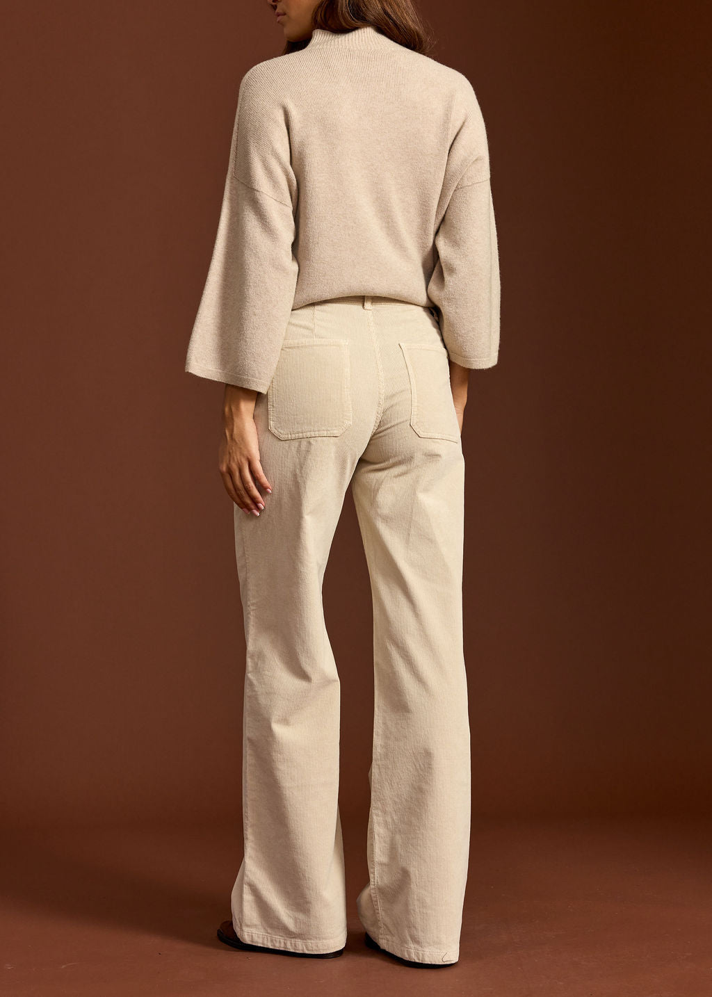 PANTALON FLARE EN VELOURS COTELÉ ROYO CREME