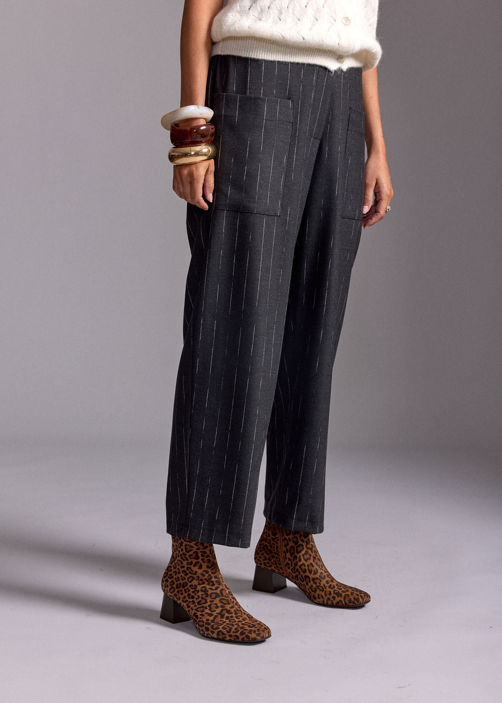 PANTALON 7/8 IÈME ISSA GREY Lauren Vidal