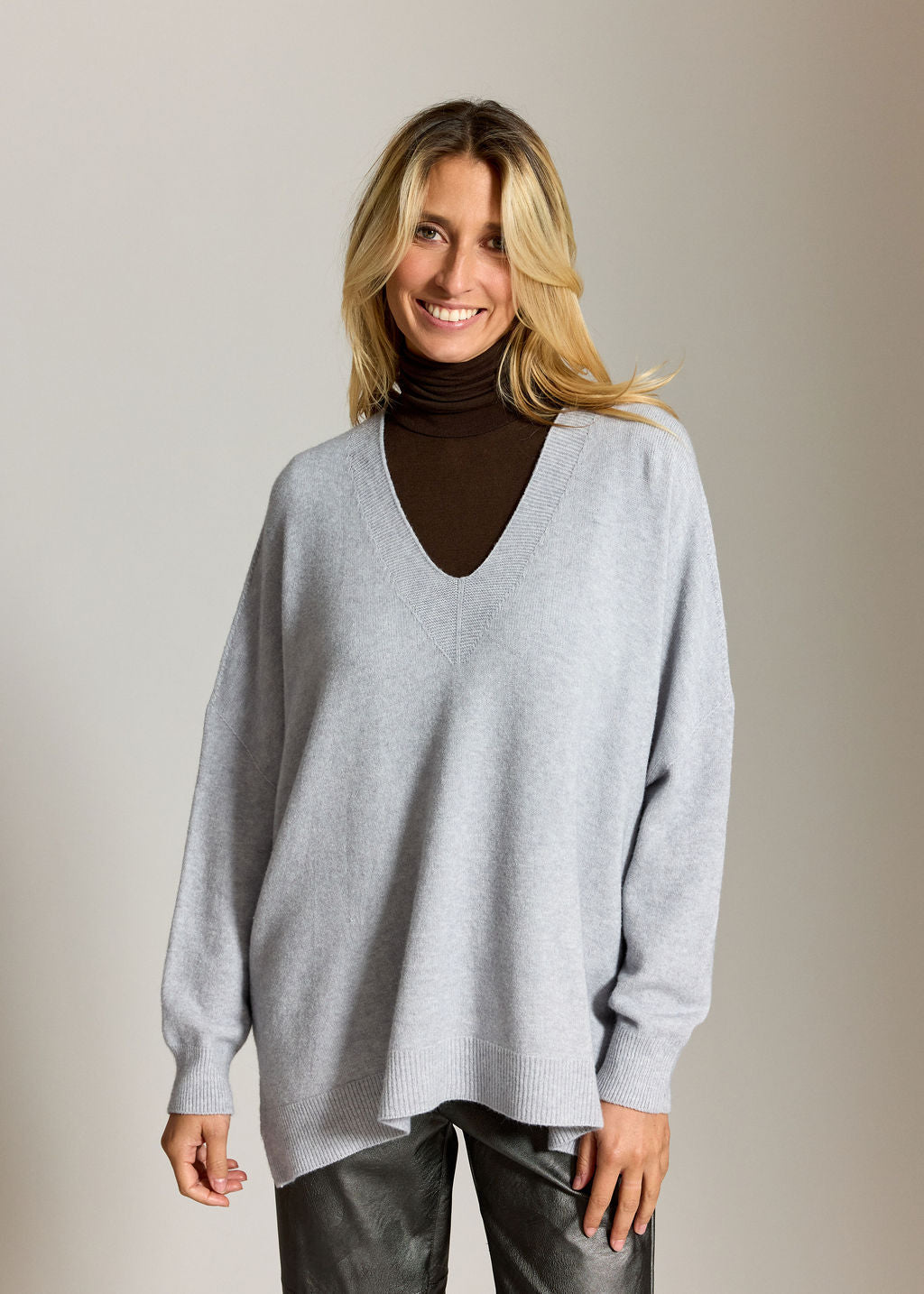 PULL PONCHO LOUISE GREY