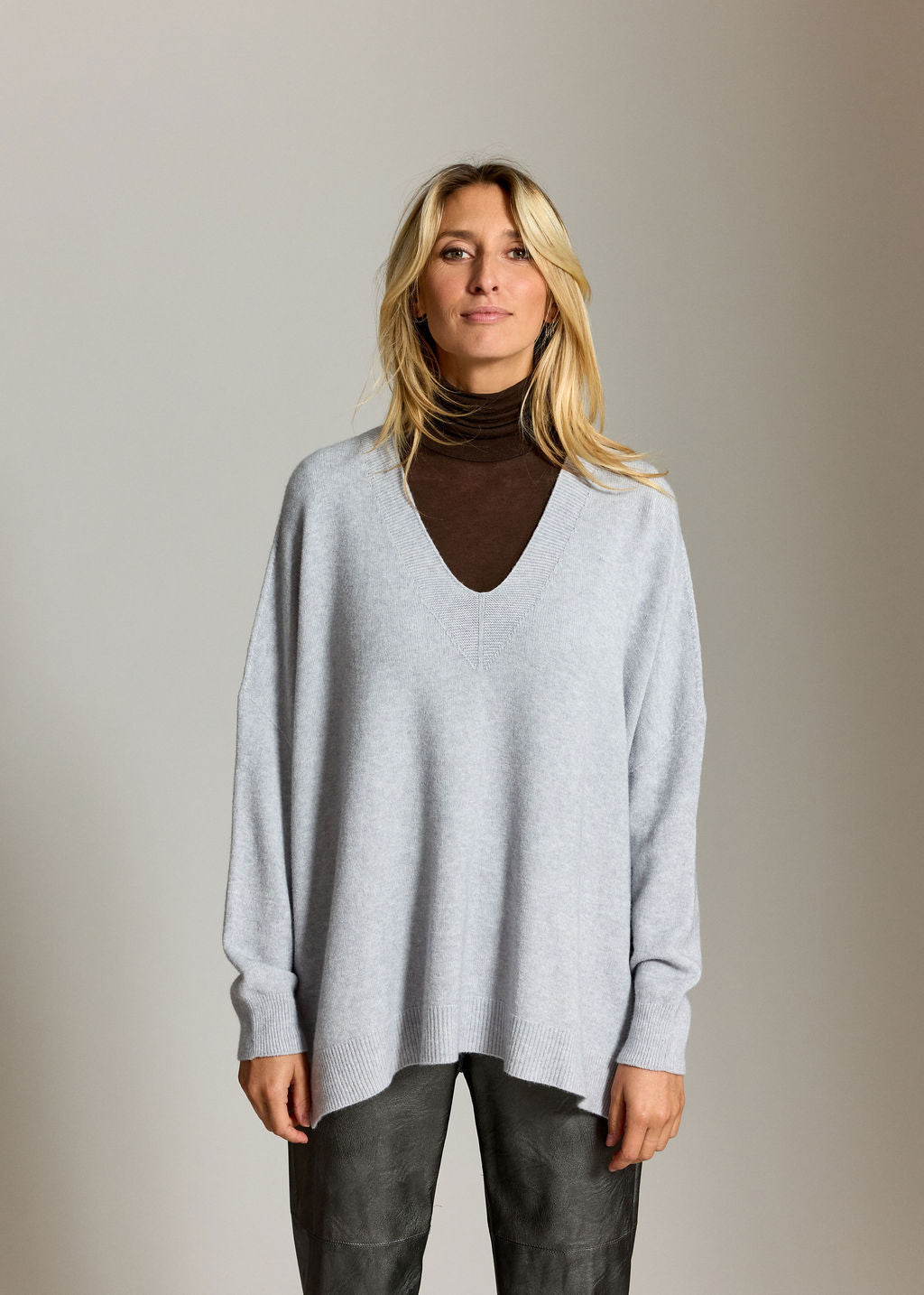 PULL PONCHO LOUISE GREY