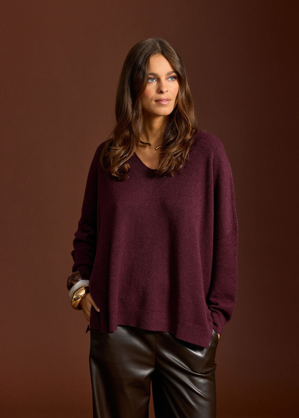 PULL PONCHO LOUISE VINO