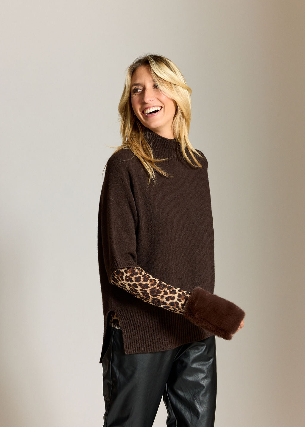 PULL COL CHEMINÉE À COTÉS TILA CAFE