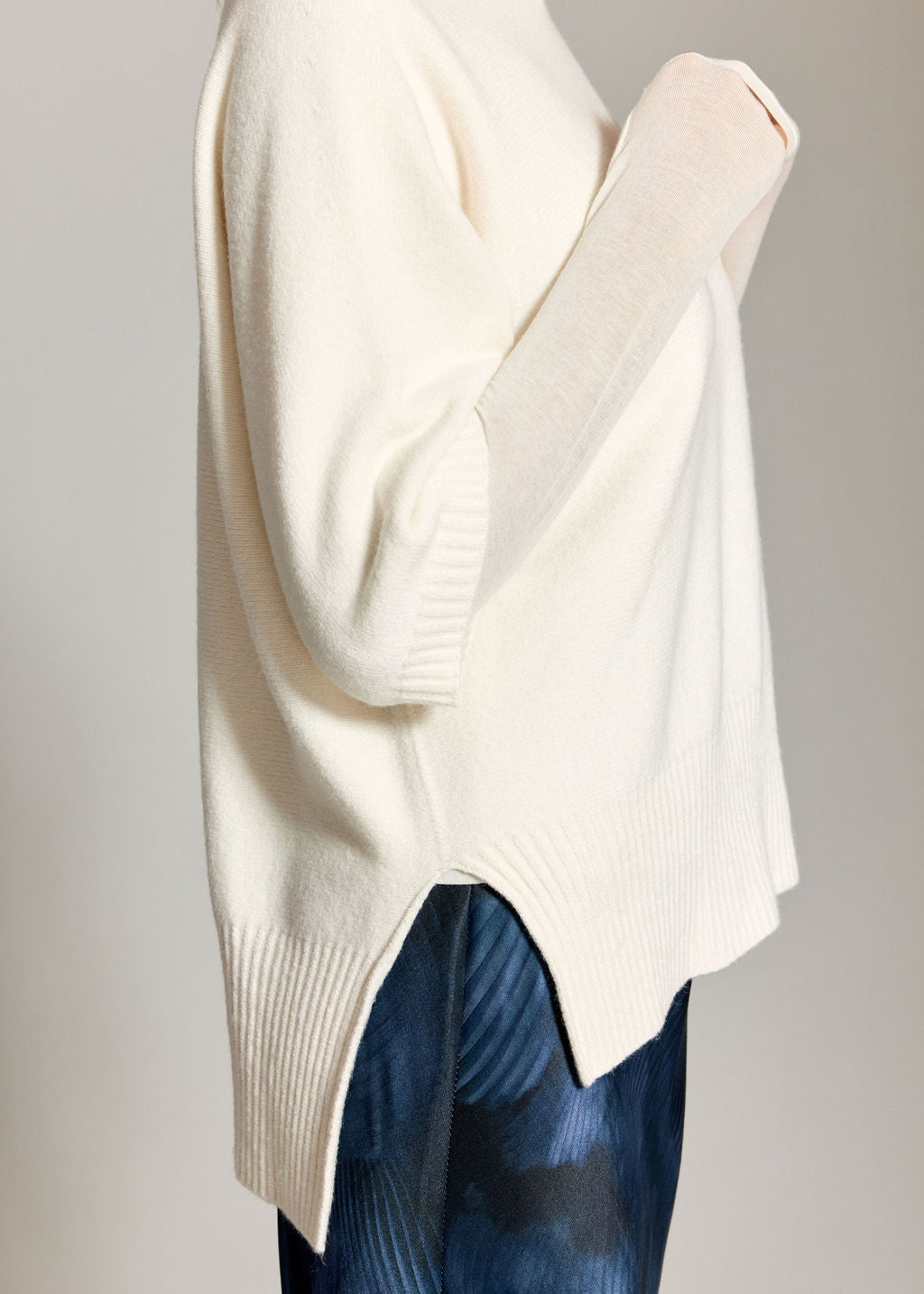 PULL COL CHEMINÉE À COTÉS TILA ECRU